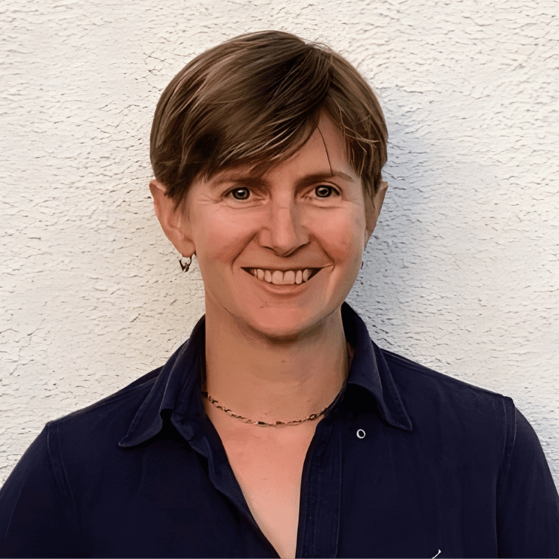 Connecting stories - women empowerment