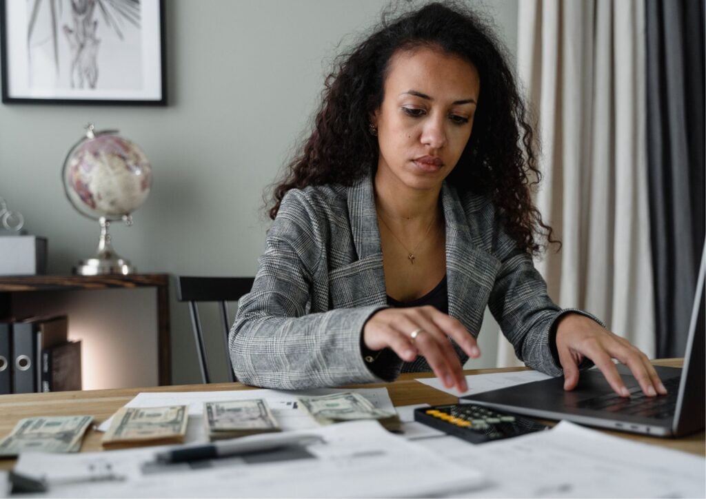Connecting Stories | Financial Literacy & Empowerment for Women